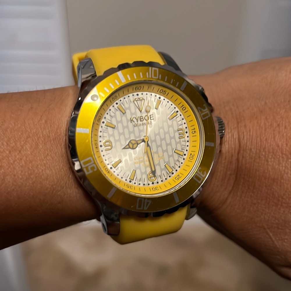 Kyboe Watch